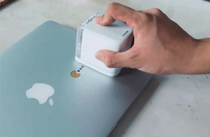 THE WORLD'S SMALLEST PORTABLE PRINTER