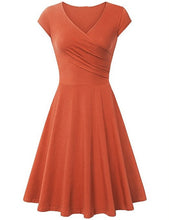 Load image into Gallery viewer, Short-Sleeved Plain Slim-Fit Expandable Dress

